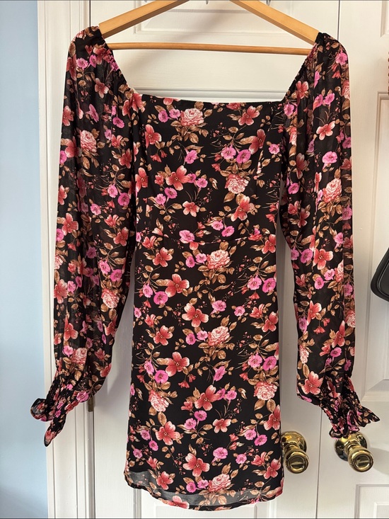 Forever 21 Dresses & Skirts - Forever 21 Black Floral Square-Neck Mini Dress with Pink & Brown Flowers
